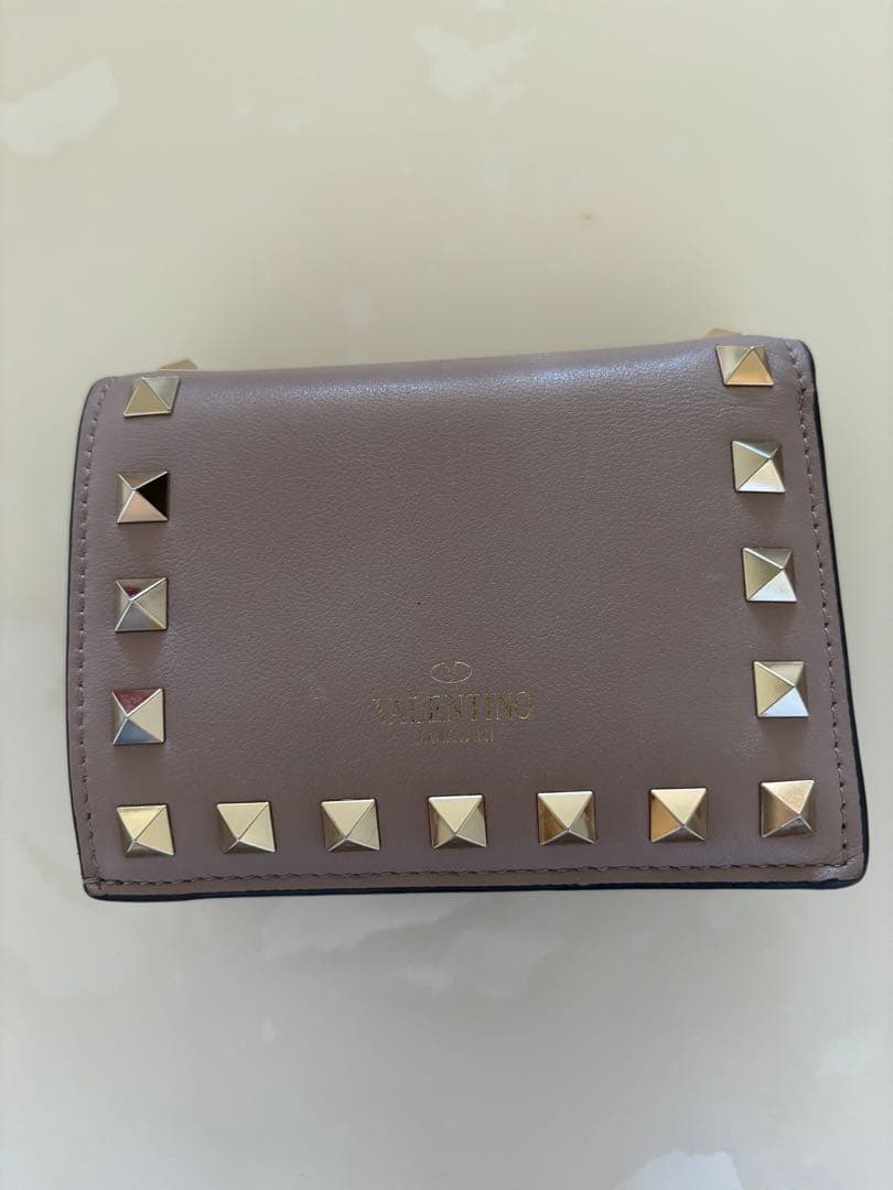 VALENTINO スタッズ付き二つ折り財布