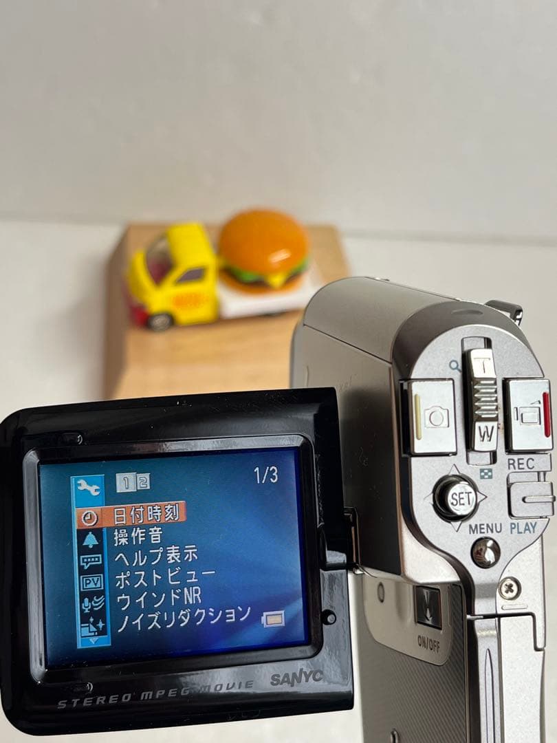 ☆稀少美品☆SANYOデジタルムービーカメラXacti DMX-C6シルバー