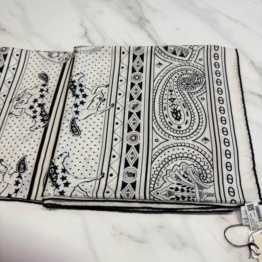 タイムセールHERMES エルメス カシシル カレ140 バンダナ 白/黒 新品