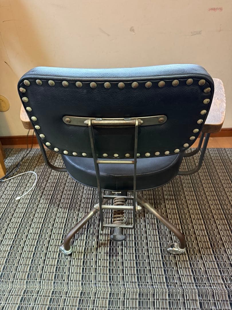 b*B様 トラック ファニチャー DESKWORK CHAIR