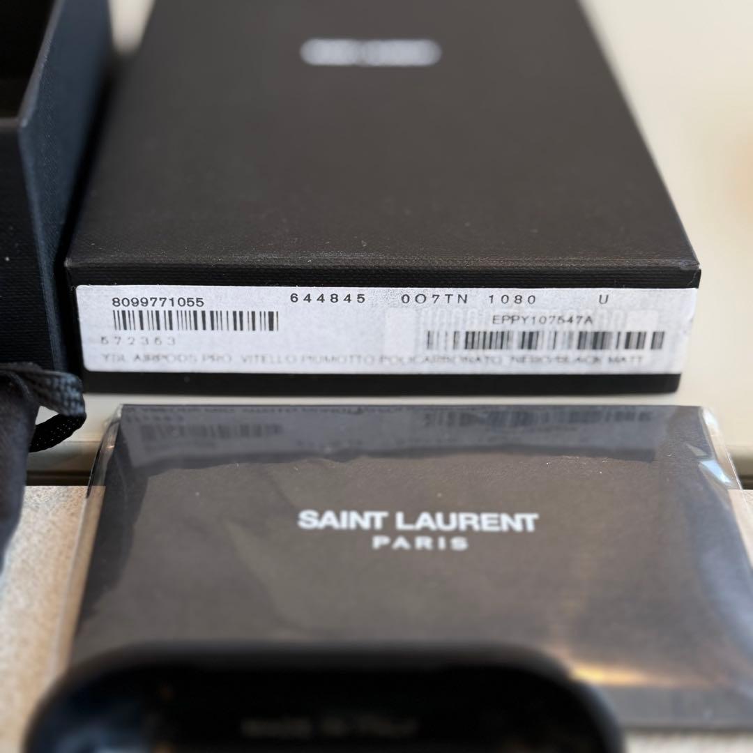 SAINT LAURENT ブラック イヤホンケース