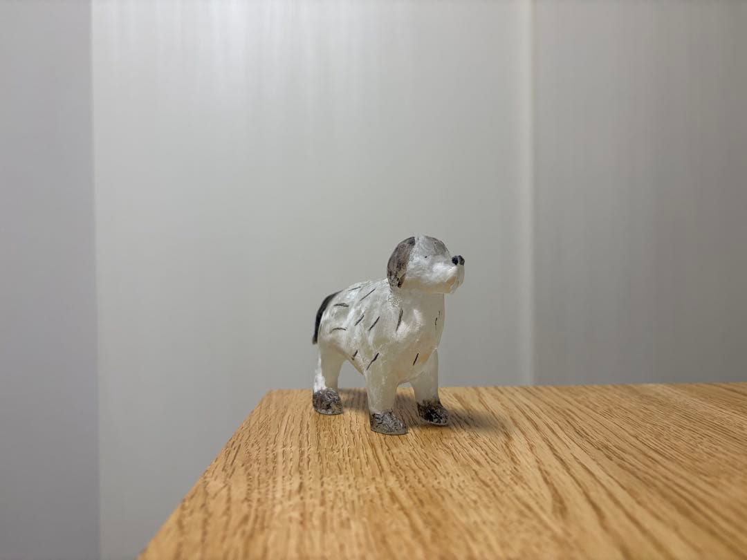 安達知江　犬　ガラスオブジェ