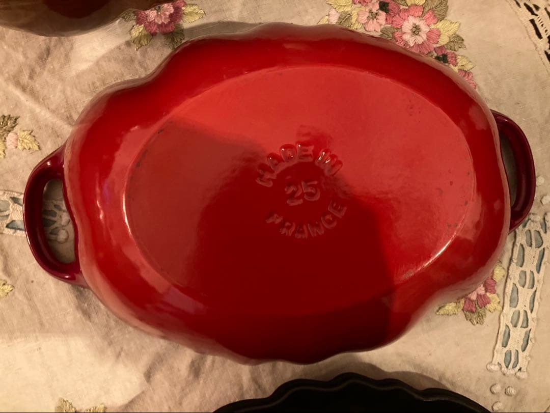 トマトココット　ストウブ　staub 25cm