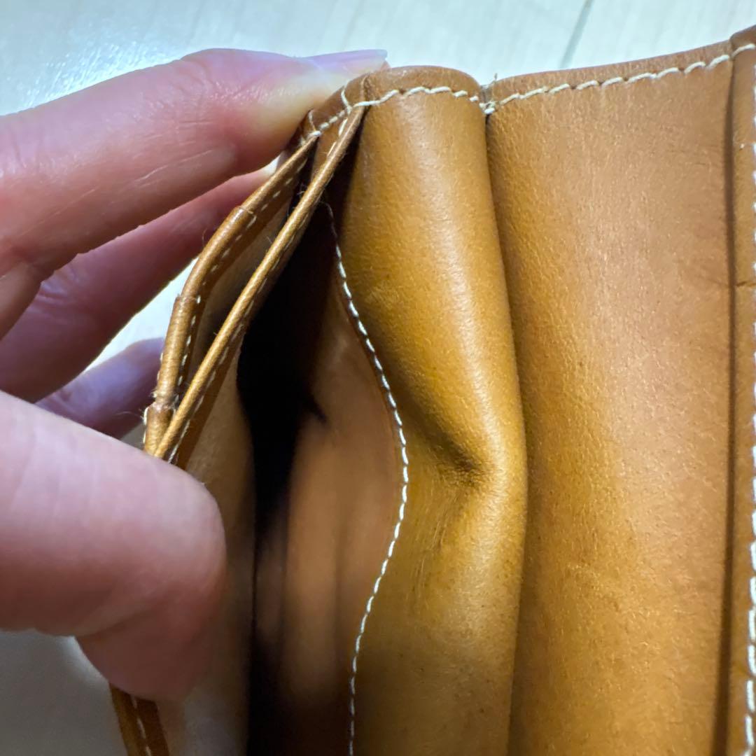 gentenブラウンレザー 二つ折り財布 cut workデザイン