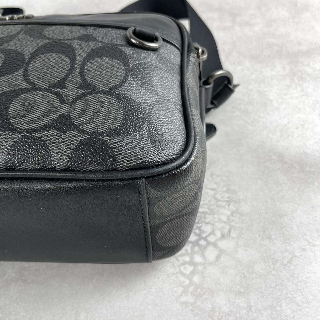 【美品】コーチ C4149 ショルダーバッグ レザー 斜め掛け シグネチャー