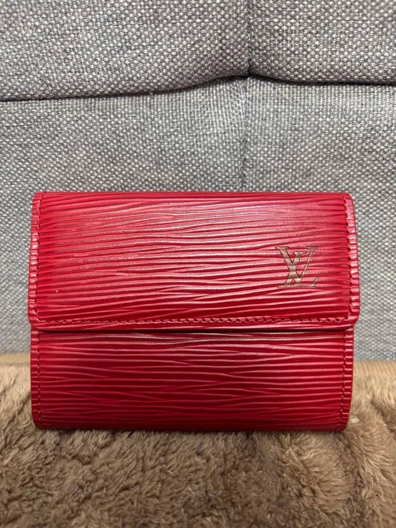 Louis Vuitton ルイヴィトン　二つ折り財布