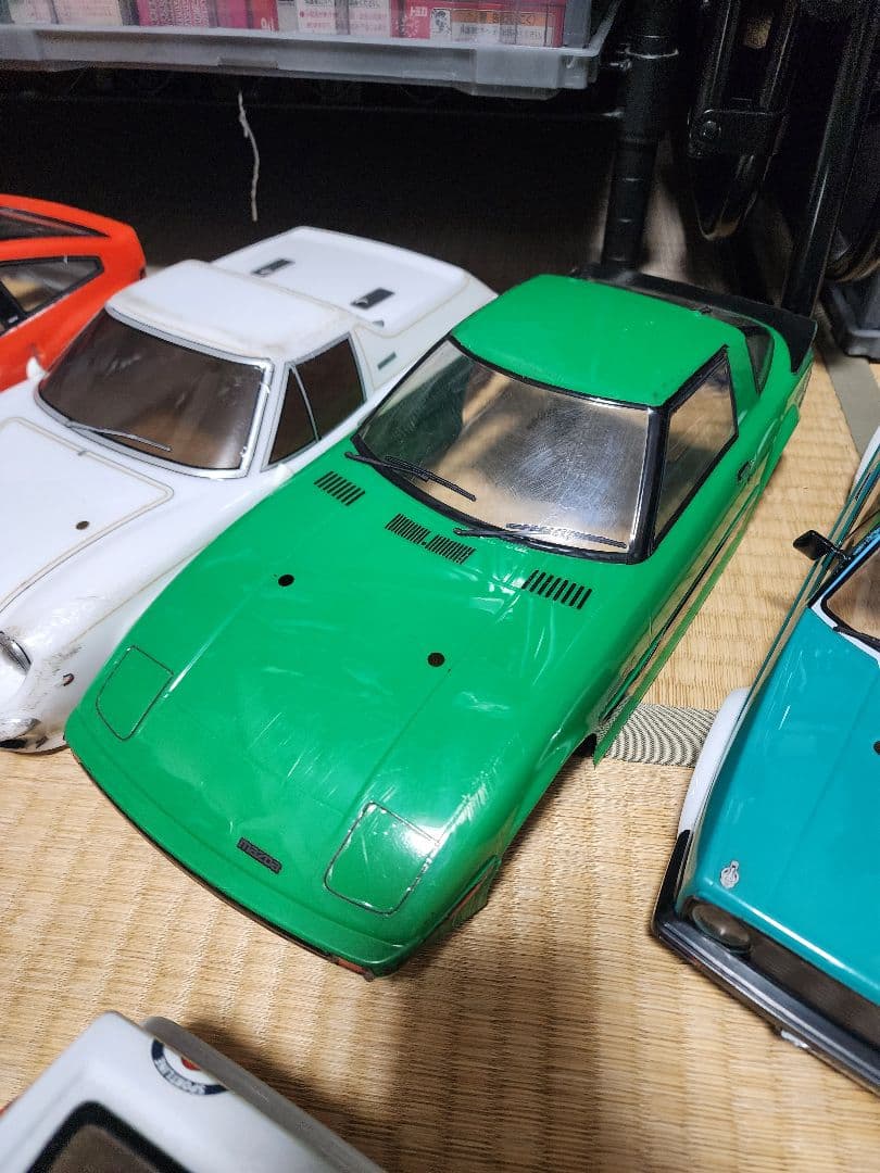 タミヤ　中古塗装済ボディとキラーボディランチアデルタセット