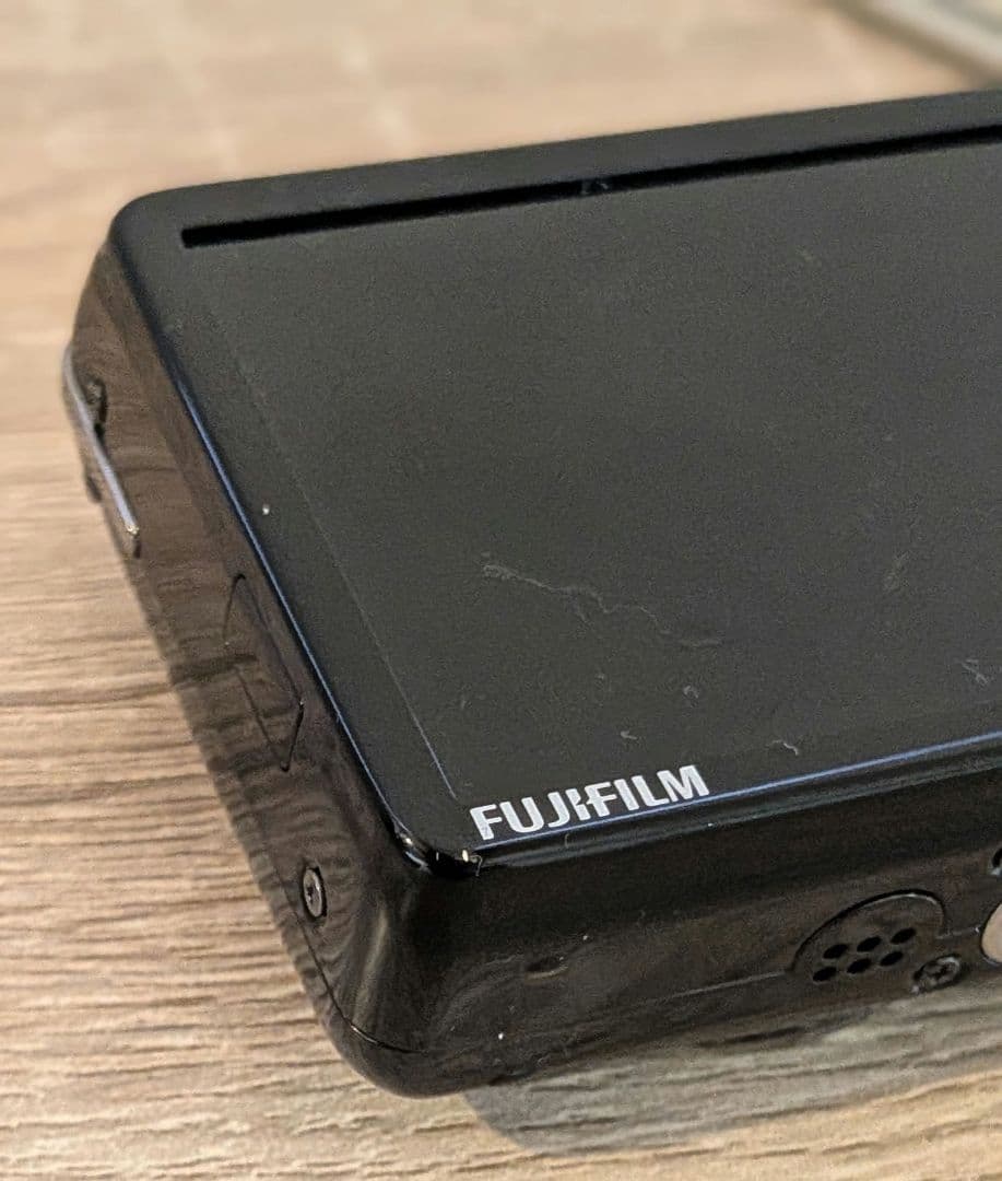 ♥極美品♥FUJIFILM FinePix F80EXR デジカメ ブラック