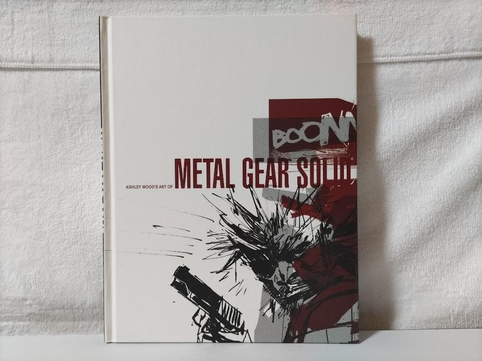 【洋書・美品】アシュレイ・ウッド アートオブメタルギアソリッド eeo