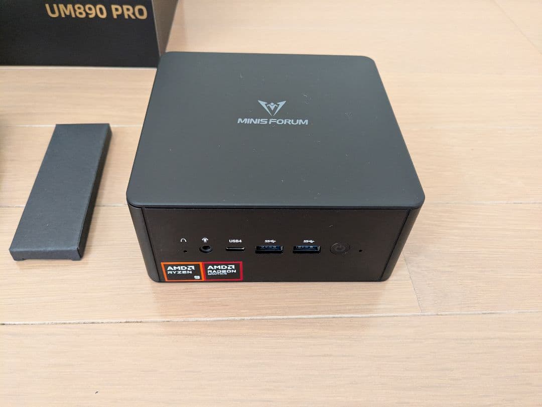【美品】Minisforum UM890 Pro 32GB/1TB