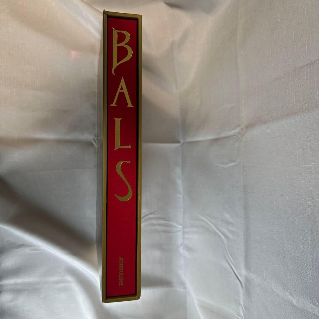 洋書 BALS: Legendary Costume Balls