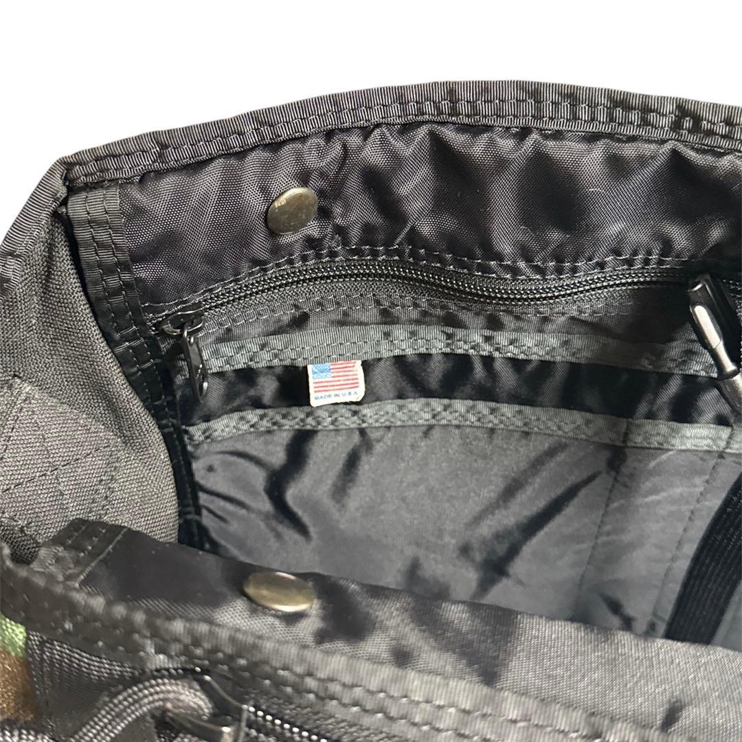 美品✨BRIEFING 迷彩　カモフラ　ショルダーバッグ　メッセンジャーバッグ