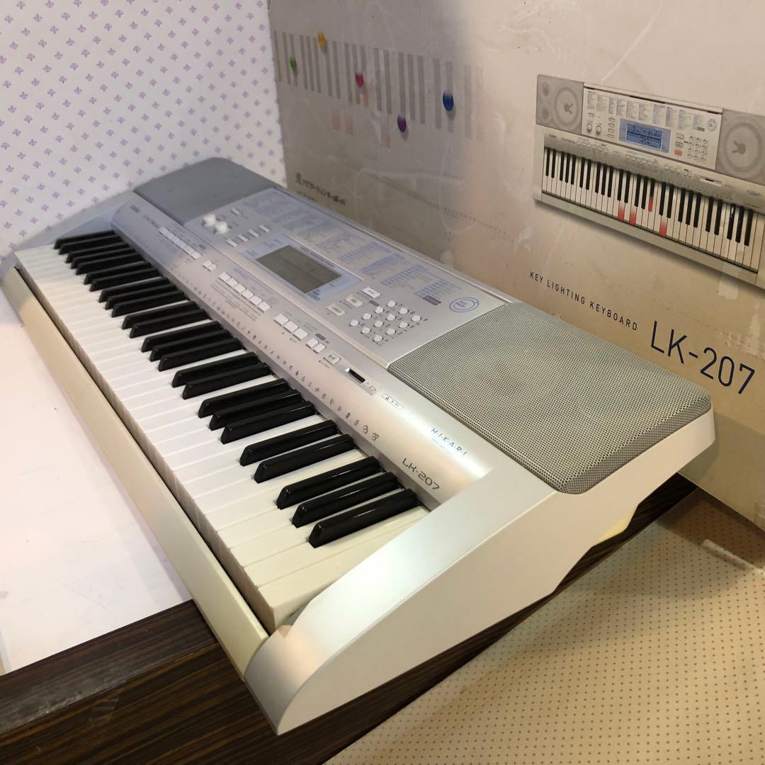 CASIO カシオ 電子 ピアノ キーボード LK-207 光ナビゲーション