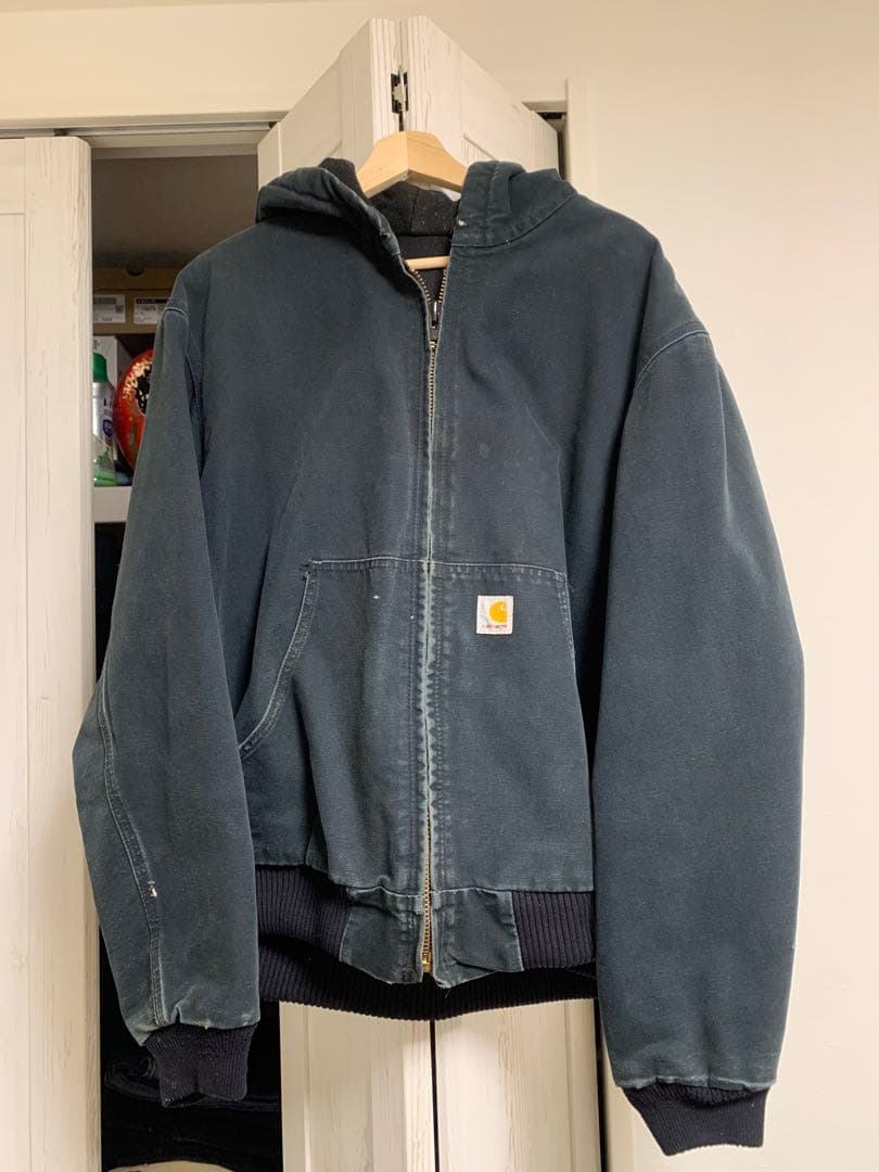 carhartt アクティブジャケット　ブラック