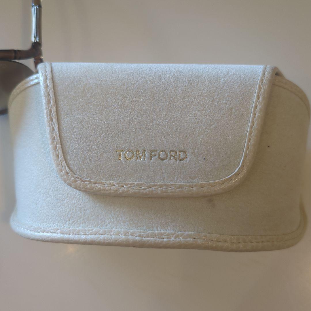 TOM FORD ブラウンオーバーサイズサングラス