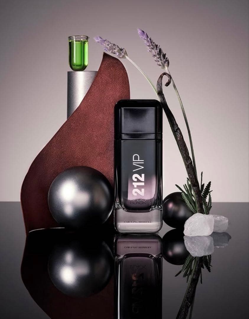 香水(男性用) 212 VIP Black by Carolina Herrera 200ml