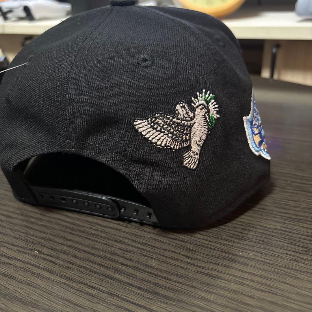 ち*か様 レア✨　エンジェル刺繍　NEWERA キャップ LA ブラック　スナッ