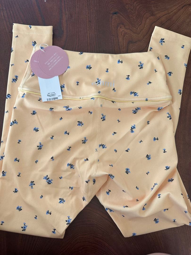 【rimmeさん専用】emmi yoga ヨガウェア セットアップ（バラ売り可）