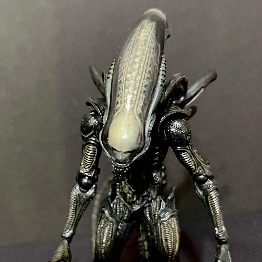エイリアン　アクションフィギュア　フェイスハガー付き