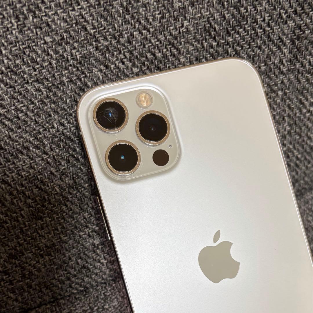 iPhone 12 Pro シルバー 128GB