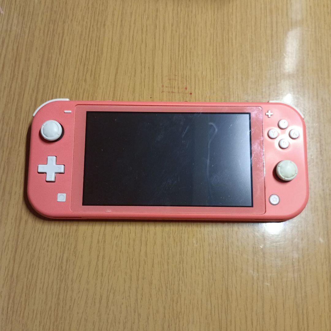 Nintendo Switch Lite (ピンク)、充電器と画面保護シールあり