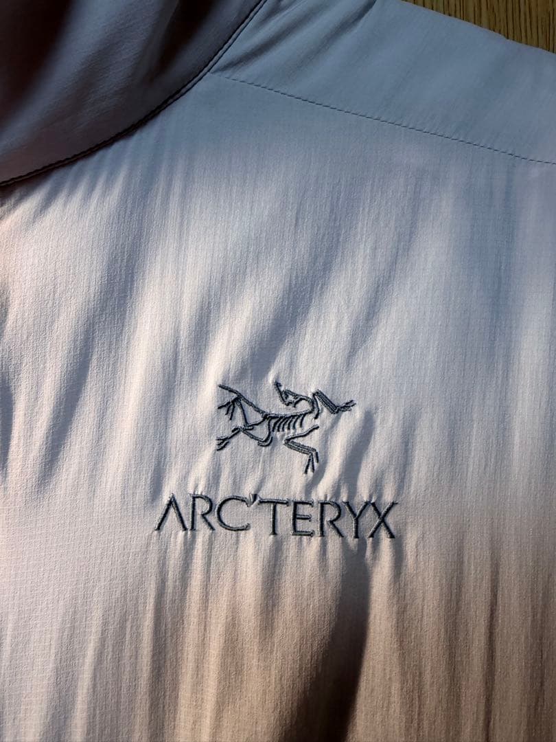 あ*じ様 ARC’TERYX ATOM SL VEST Sサイズ