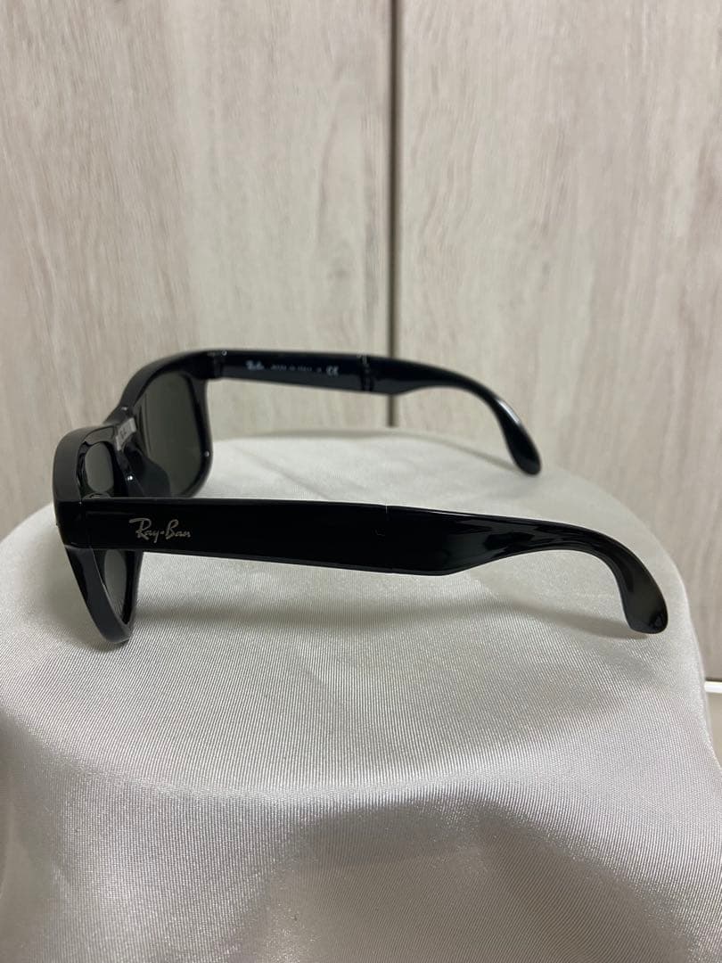 Ray-Ban Wayfarer RB4105 フォールディングウェイファーラー