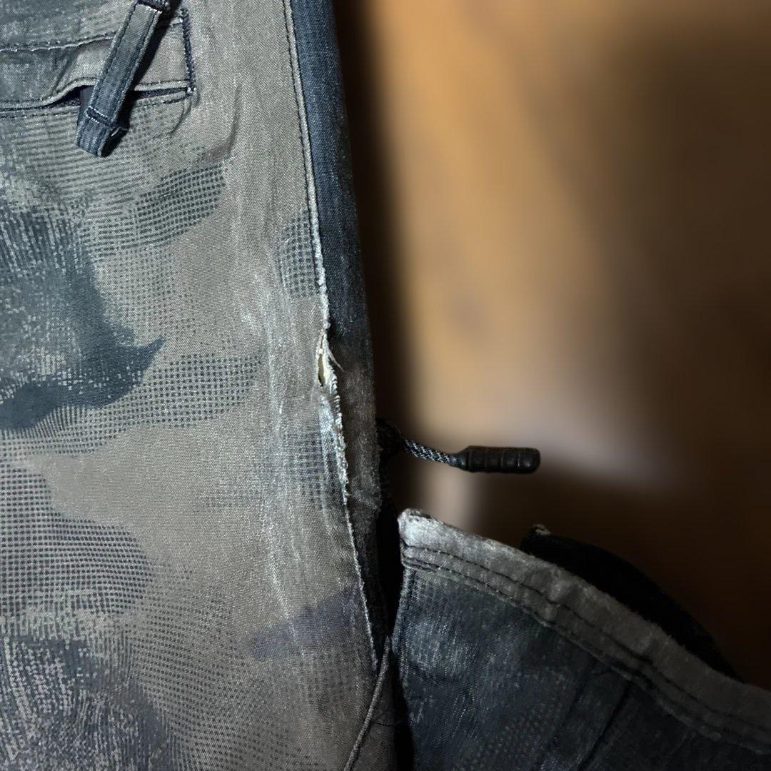 Volcom GORE-TEX カモフラ スノーボードパンツ