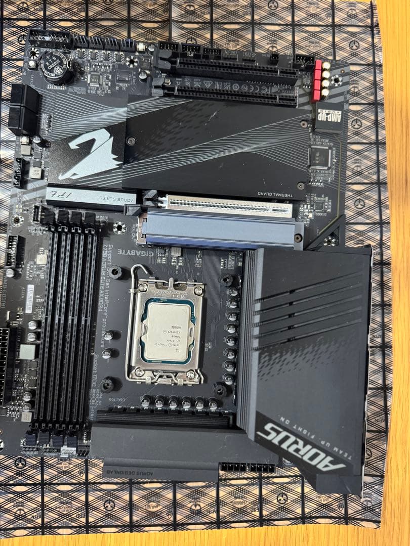 マザーボード Gigabyte Z790M AORUS ELITE AX DDR4