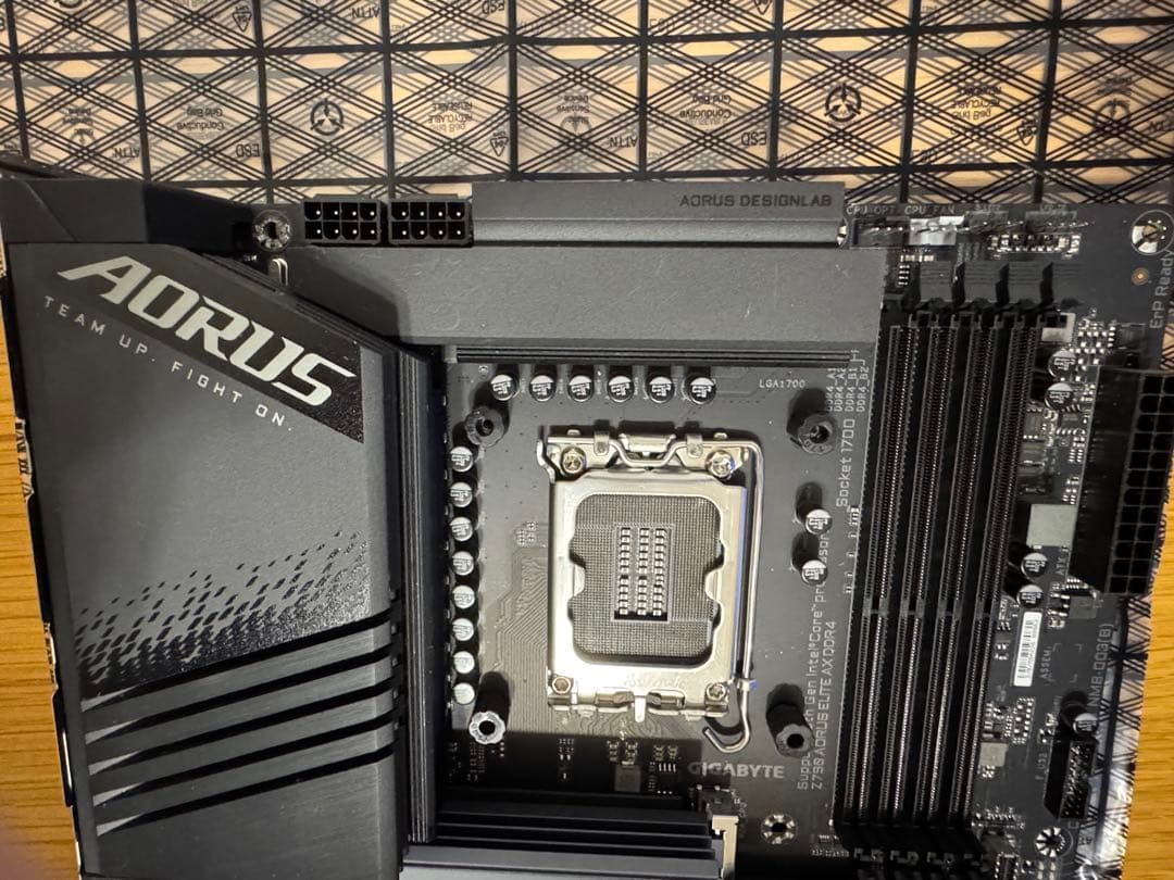 マザーボード Gigabyte Z790M AORUS ELITE AX DDR4