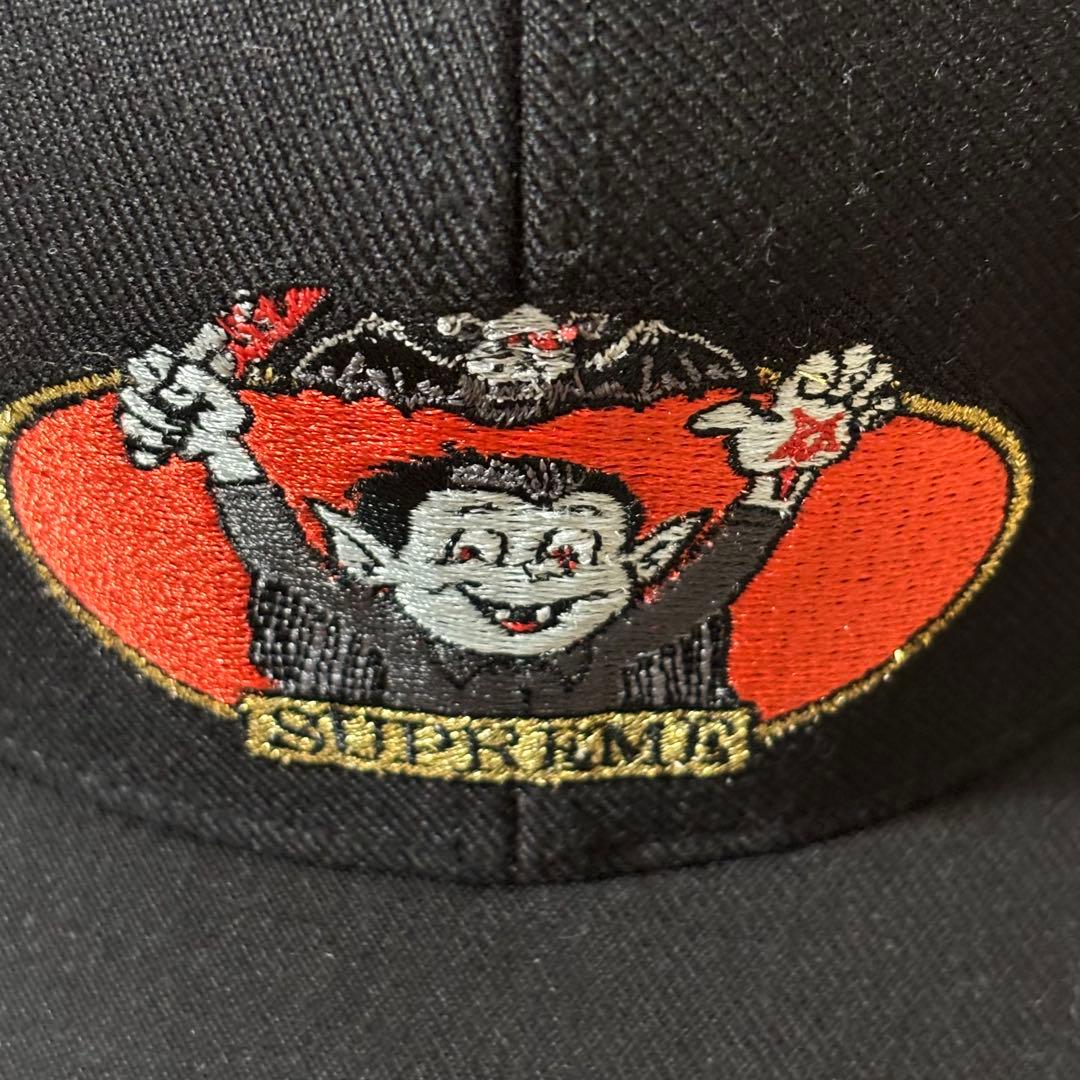 Supreme Vampire Boy 6-Panel Black キャップ