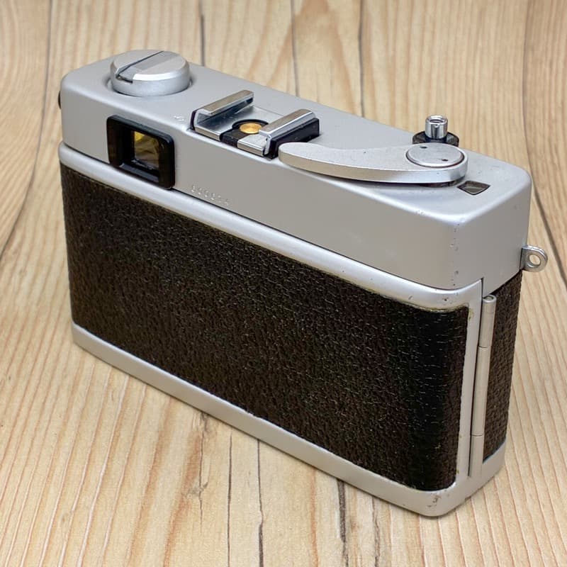 【整備品】KONICA C35 Flash matic コニカ　ケース付
