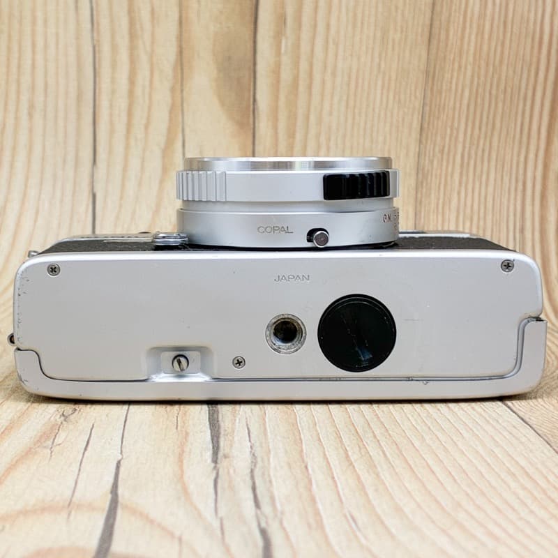 【整備品】KONICA C35 Flash matic コニカ　ケース付