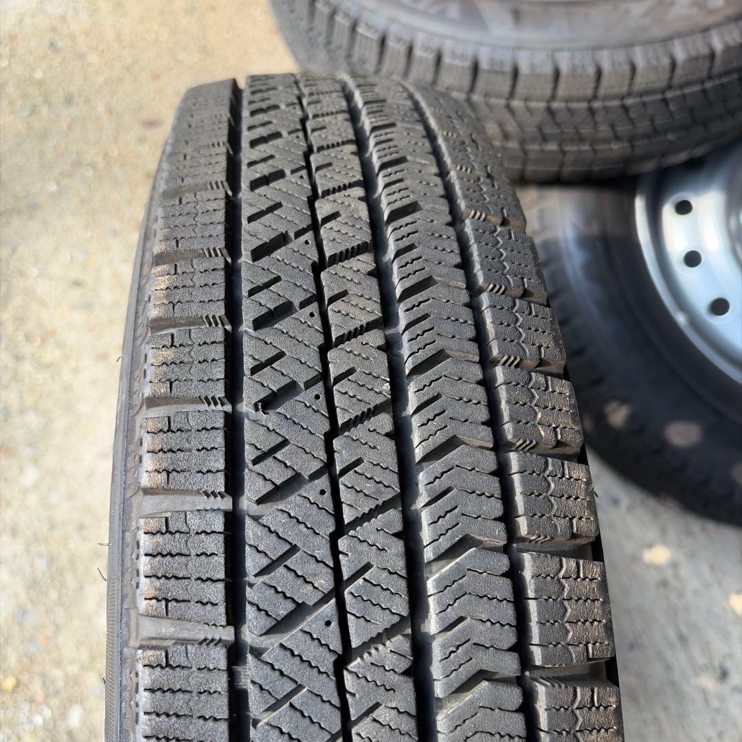 21年145/80R13ブリヂストンブリザックスタッドレスタイヤ 【1245R】
