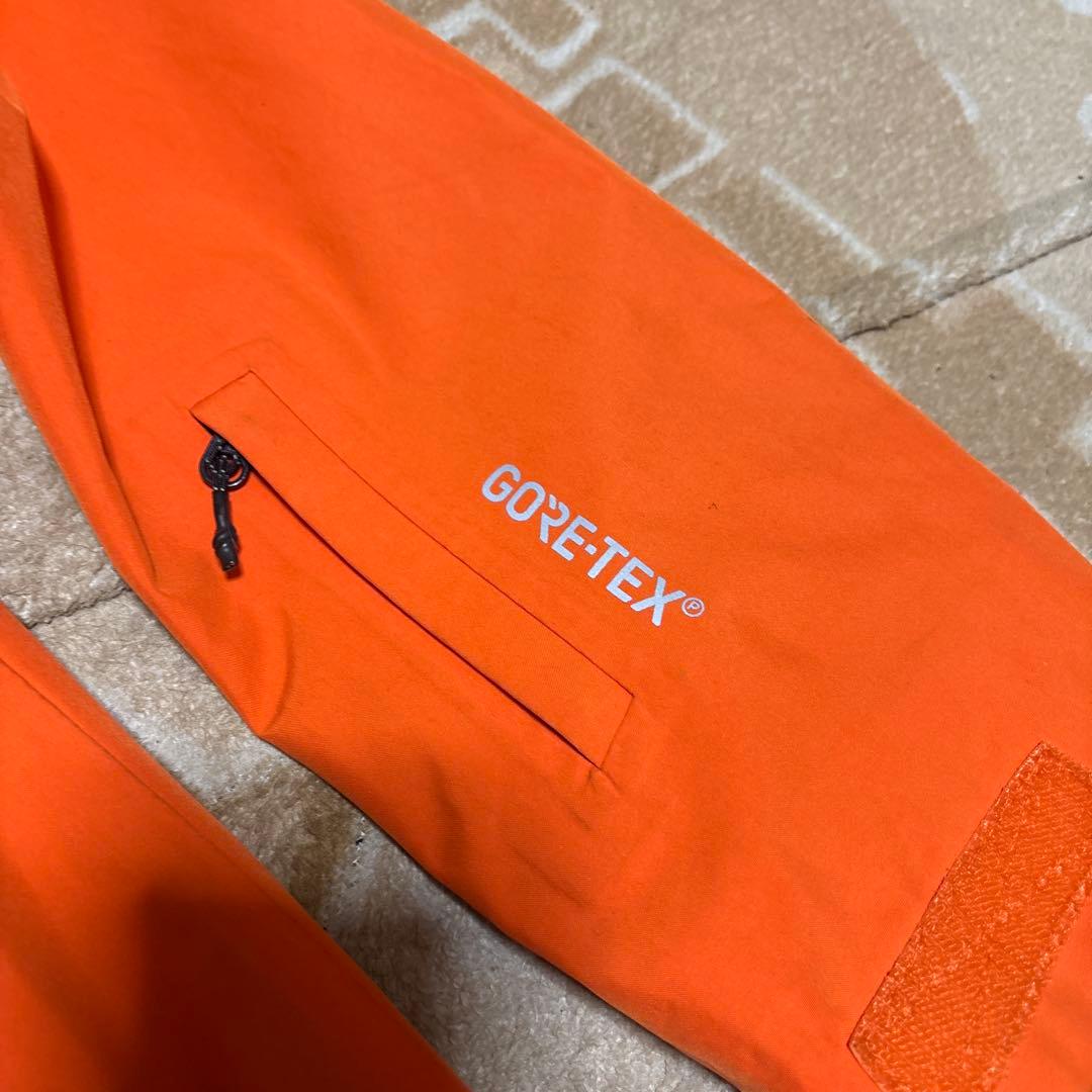 クイックシルバー GORE-TEX スノーボード ウェア　ジャケット　メンズS
