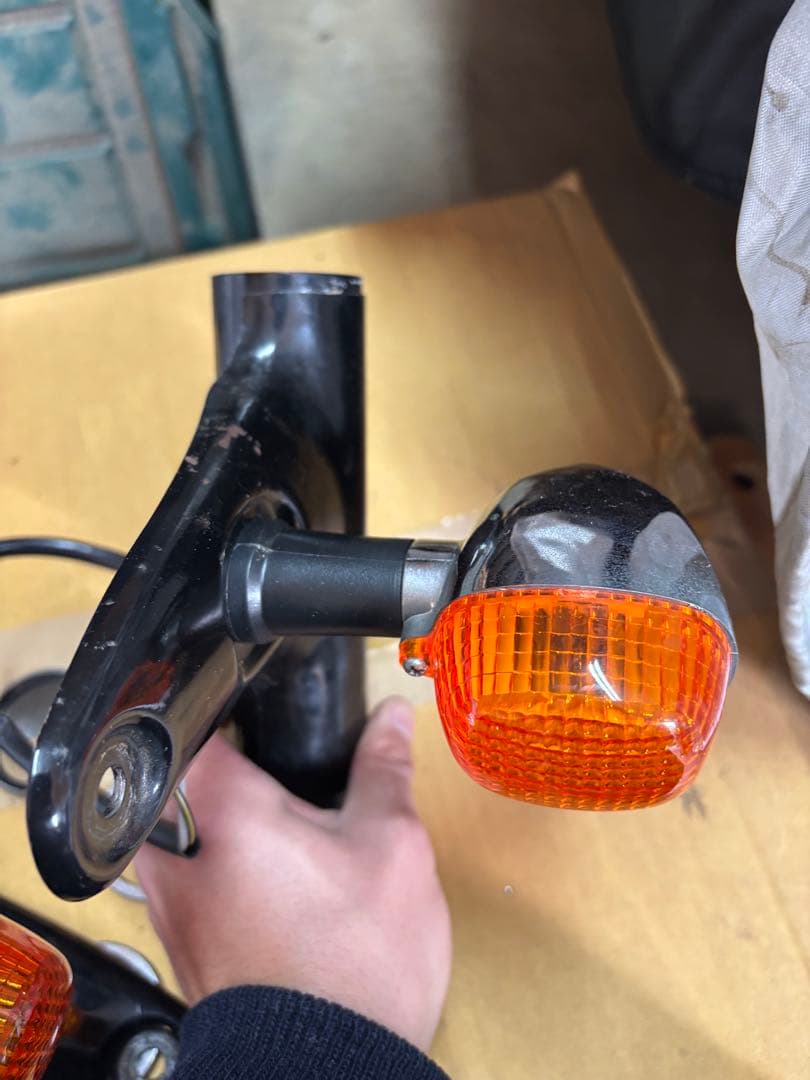 w650 純正　ヘッドライト　ウインカー ステー