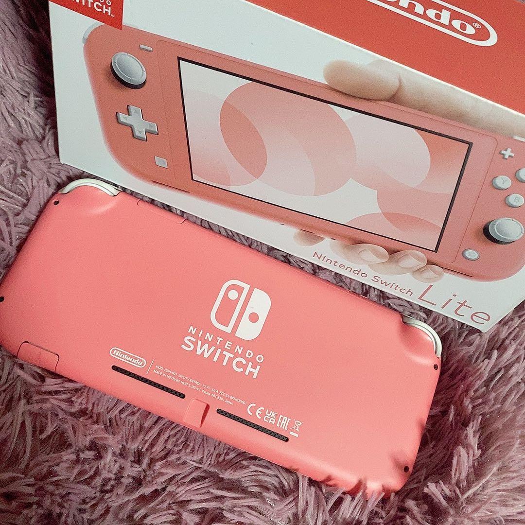 【陸太郎】Nintendo Switch Lite 【おまけ付き】