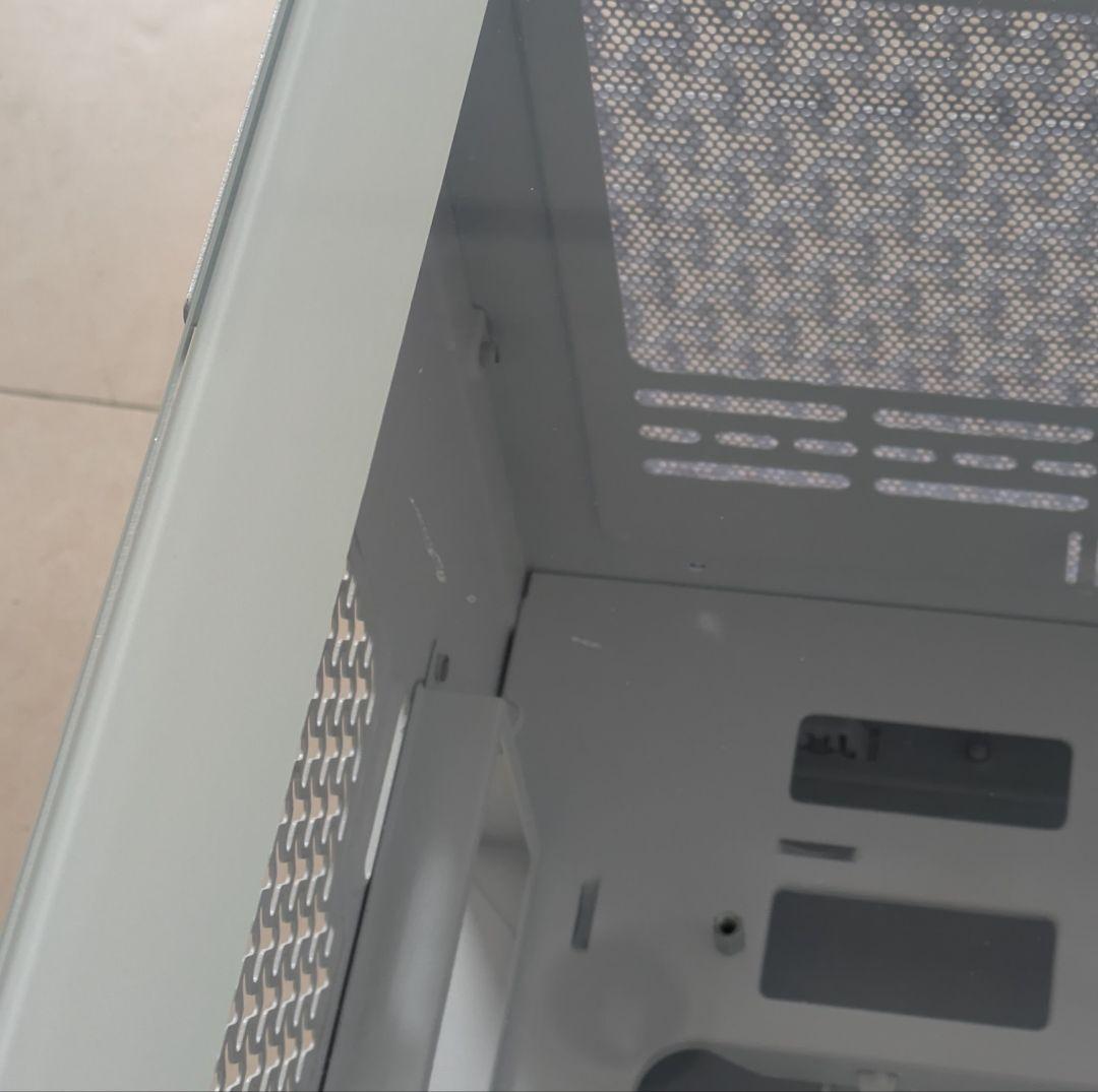 CORSAIR 3500X white ケース