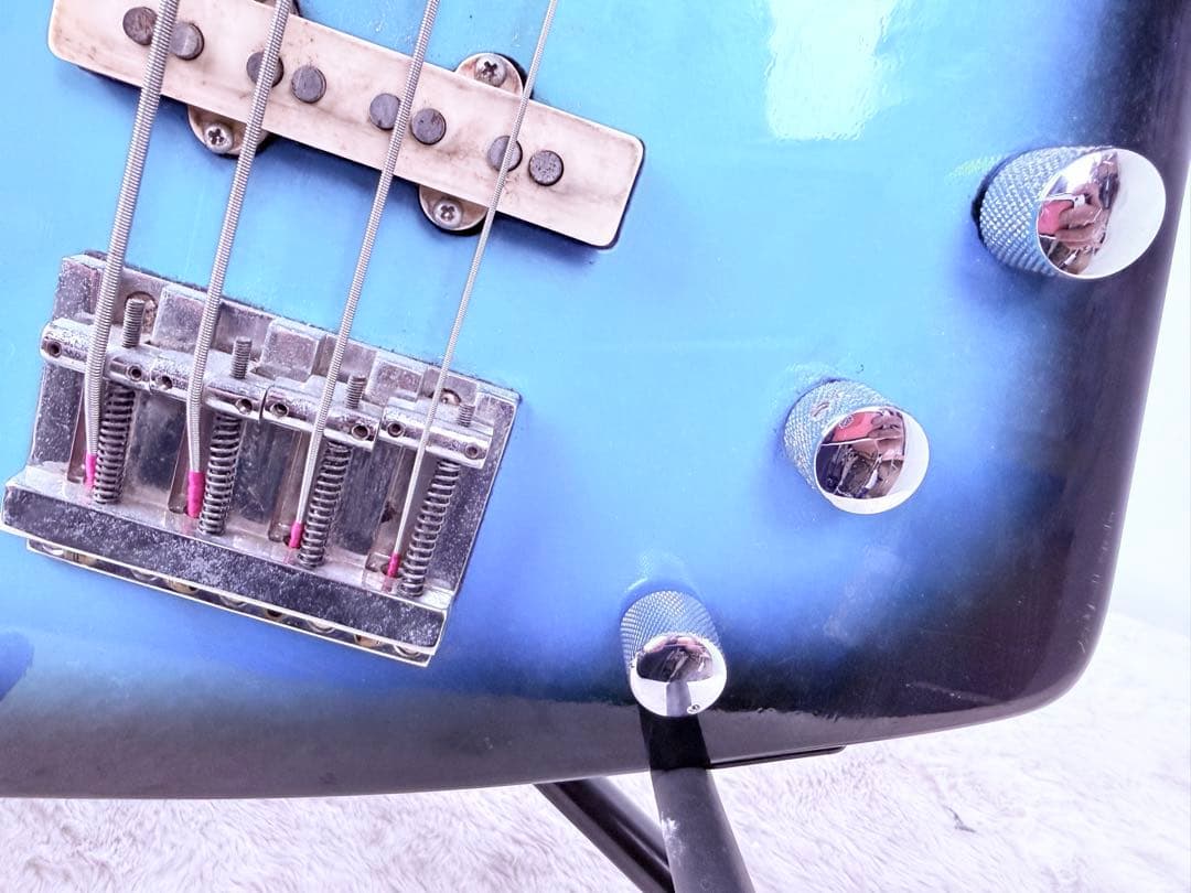 貴重品♪ Fernandes EXB-85 Explorer Bass