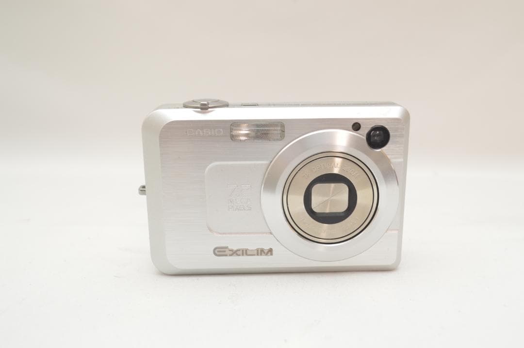 ✨未使用級美品✨ CASIO EX-Z750 付属あり