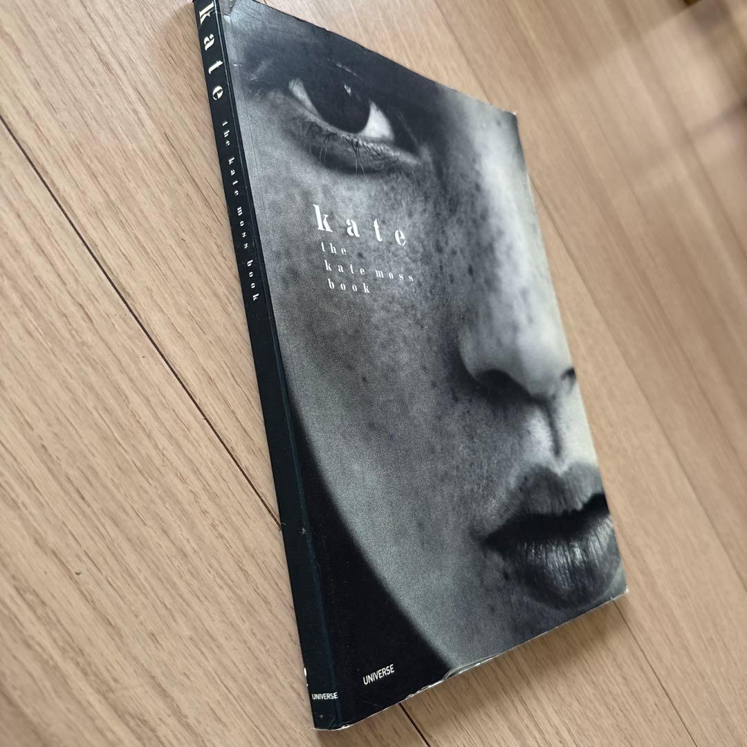 アート・デザイン・音楽 kate the kate moss book