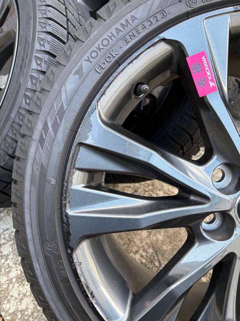 スタッドレス YOKOHAM ICE GUARD 215/45/17 バリ山
