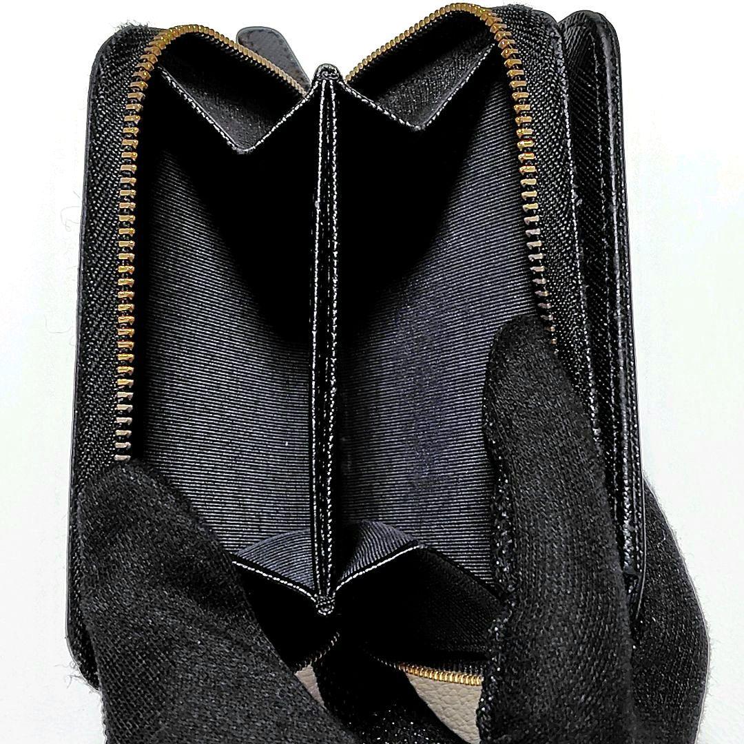 アニエスベー　折り財布　黒　レザー　ラウンジファスナー　金具ロゴ　シンプル