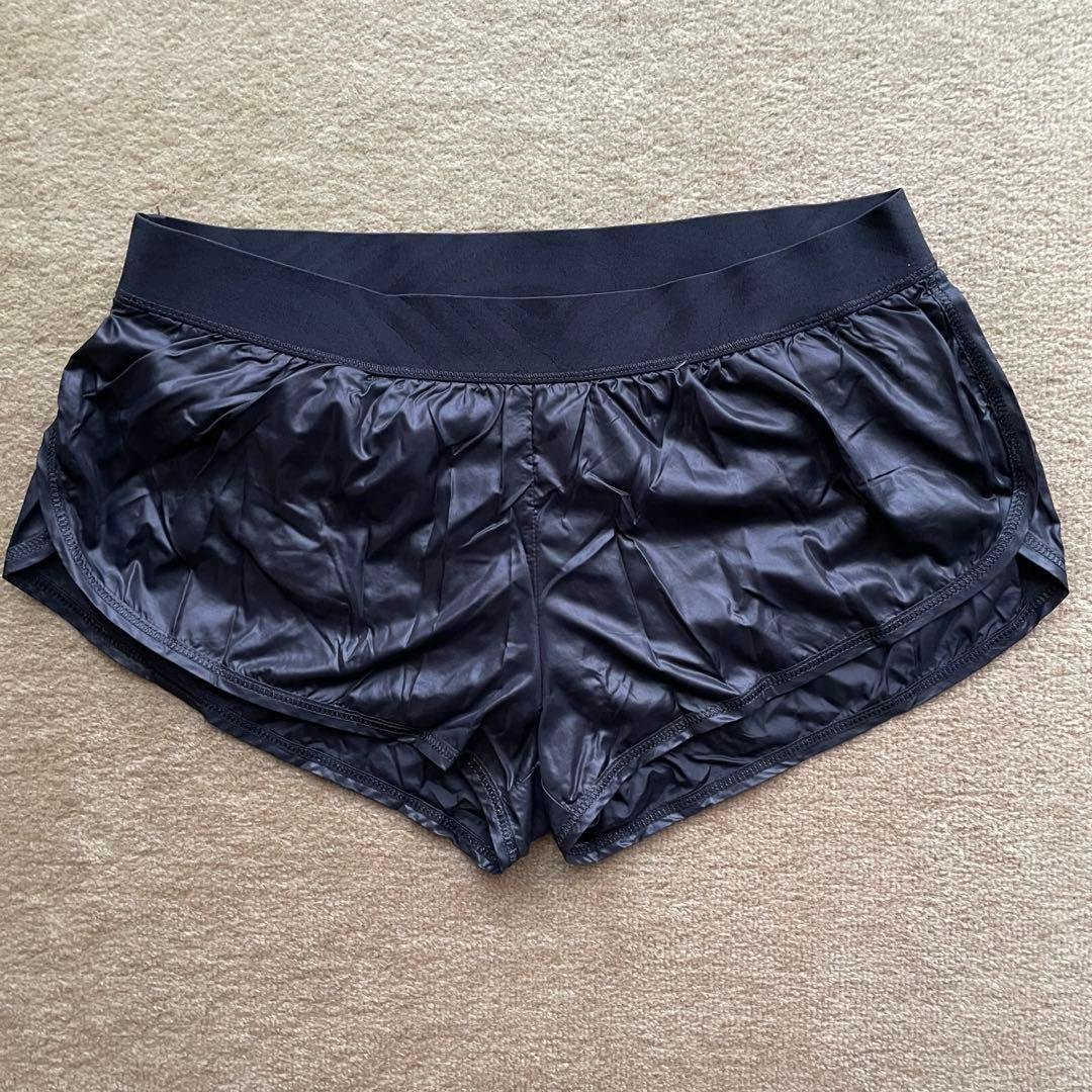 Adidas x Stella MacCartney ショートパンツ