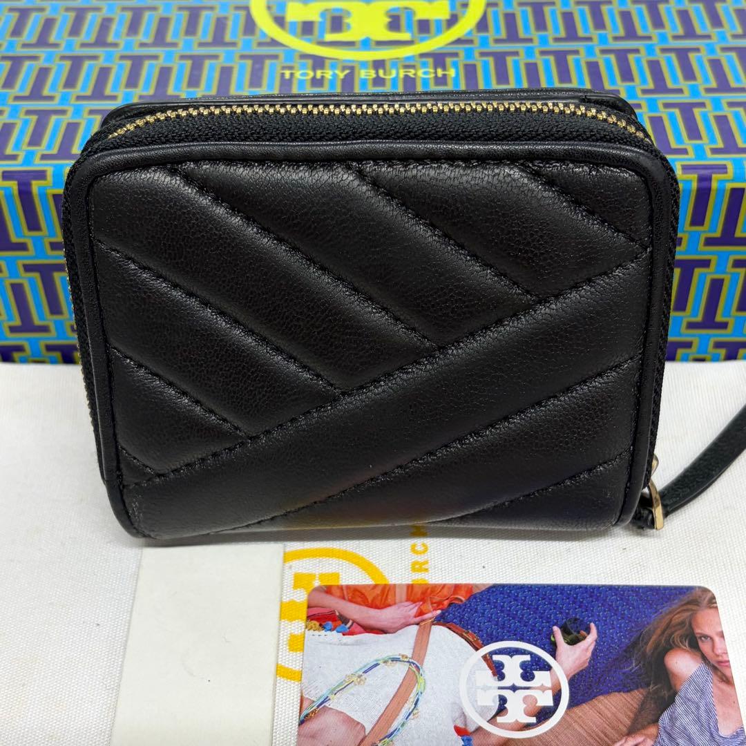 新品同様‼️ 現行　トリーバーチ　財布　折り財布　キラ　シェブロン　キルティング