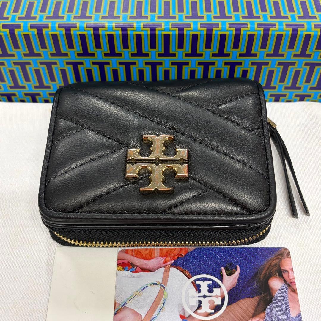 新品同様‼️ 現行　トリーバーチ　財布　折り財布　キラ　シェブロン　キルティング