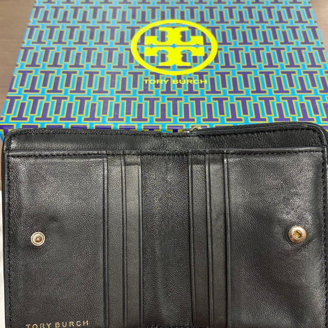 新品同様‼️ 現行　トリーバーチ　財布　折り財布　キラ　シェブロン　キルティング