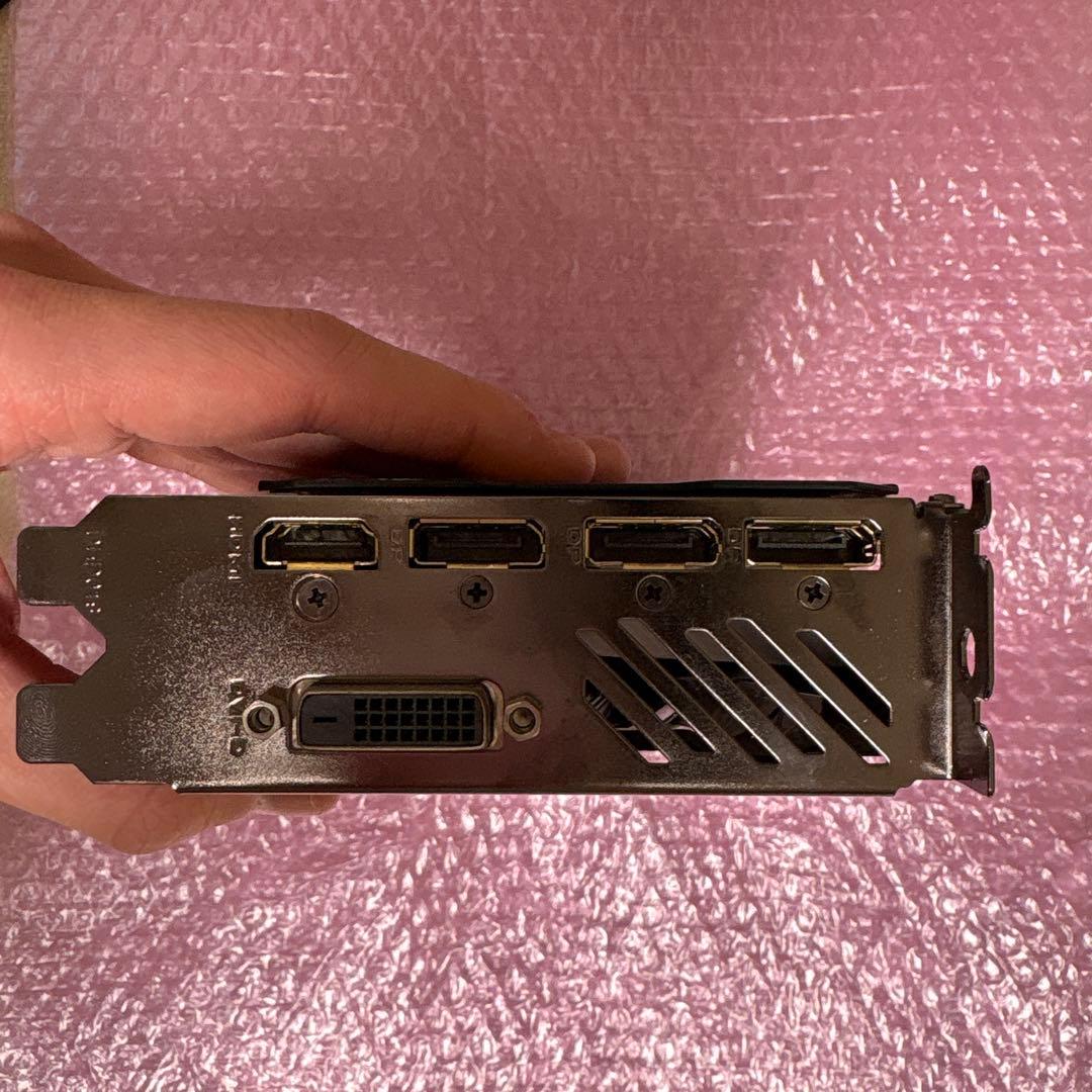 GIGABYTE GV-N1070G1 GAMING-8GD 本体