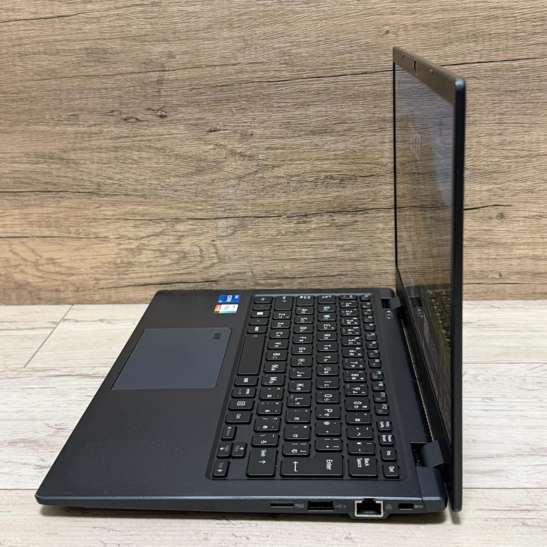 軽量！ dynabook G83HU 第11世代i5 16GB 256GB