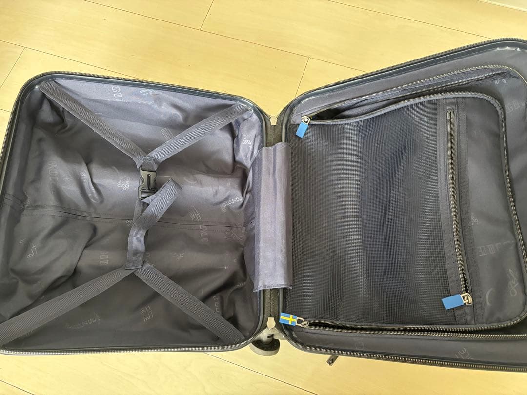 イノベーター キャリーケース 33L 機内持ち込み可